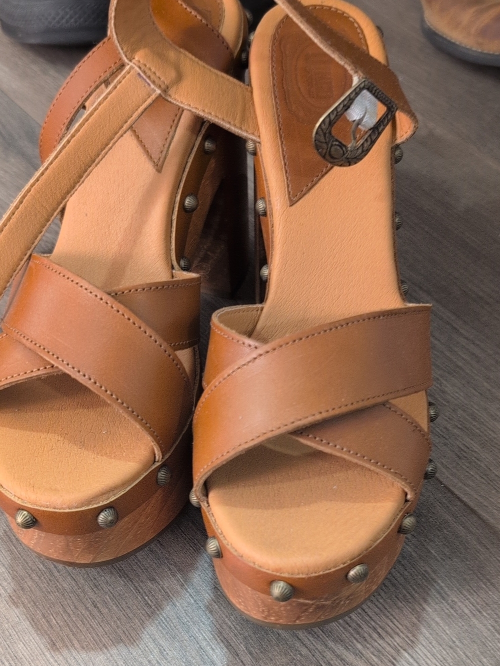 dingo Brown Leather Studded Platform Sandals